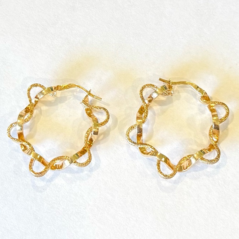 Vintage Sterling Silver 925 Italy Gold Tone Swirl Twisted Hoops Earrings Texture